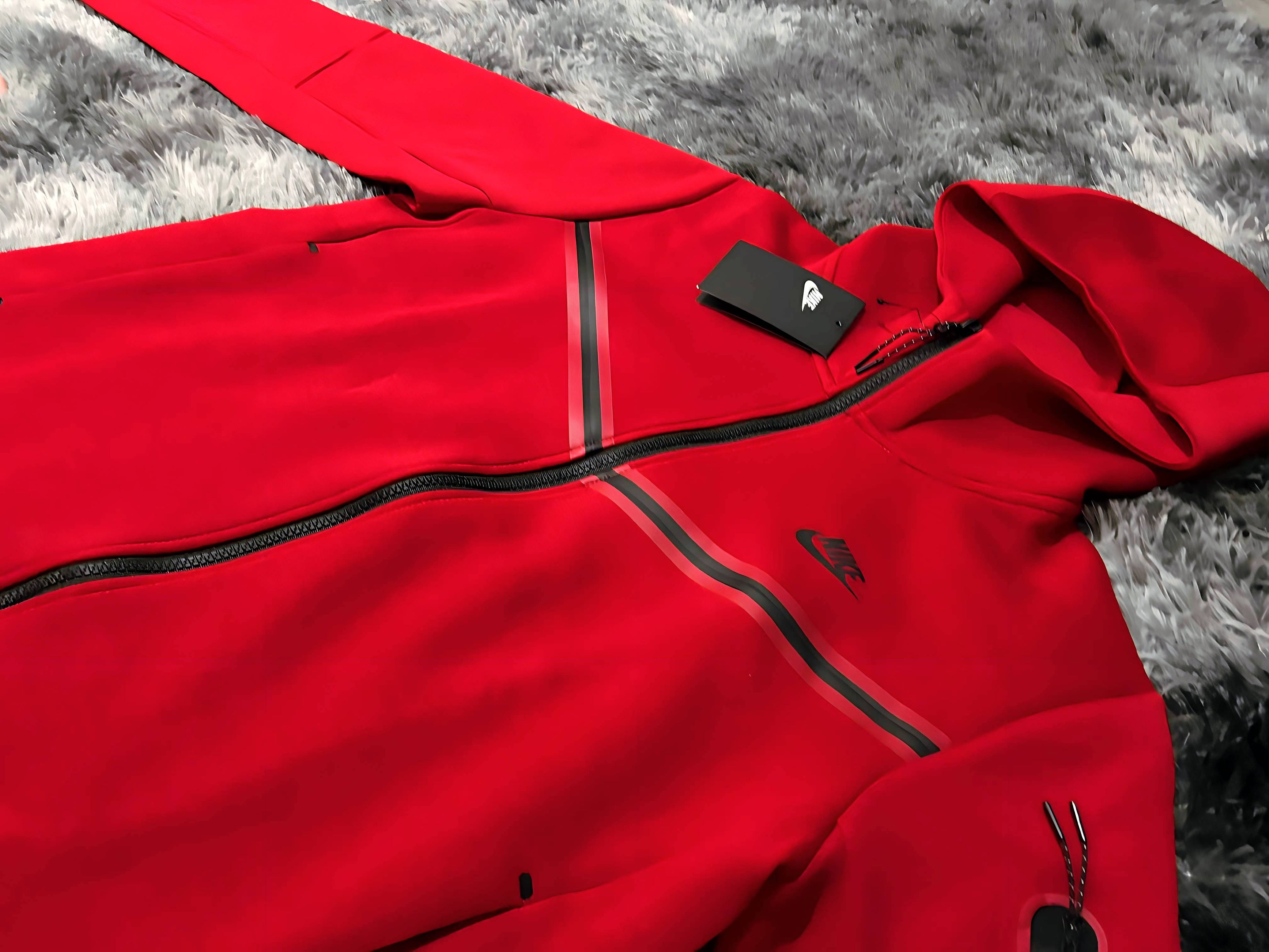 NIKE TECH FLECCE RED HOODIE
