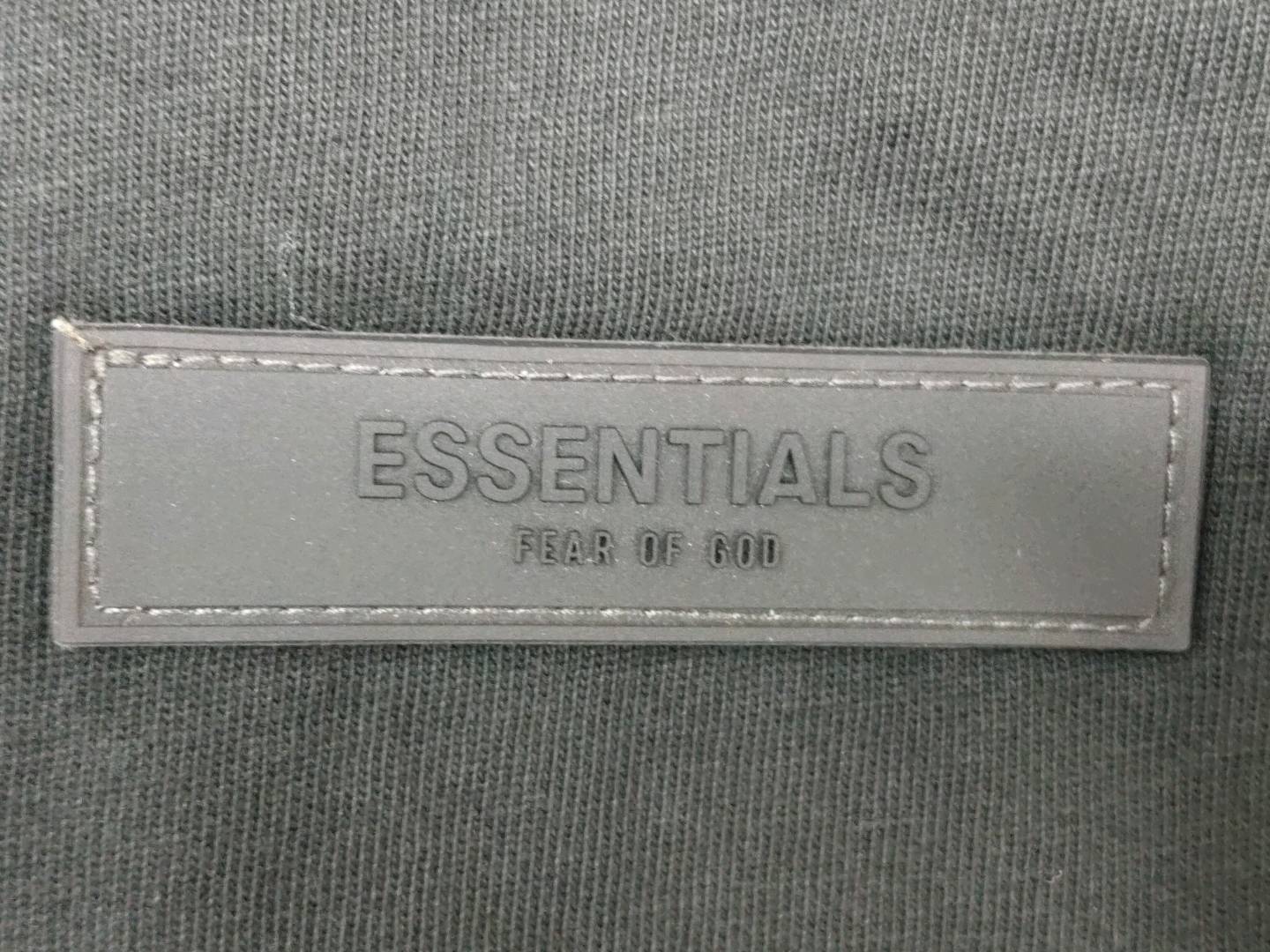 FEAR OF GOD ESSENTIALS CAMISETA